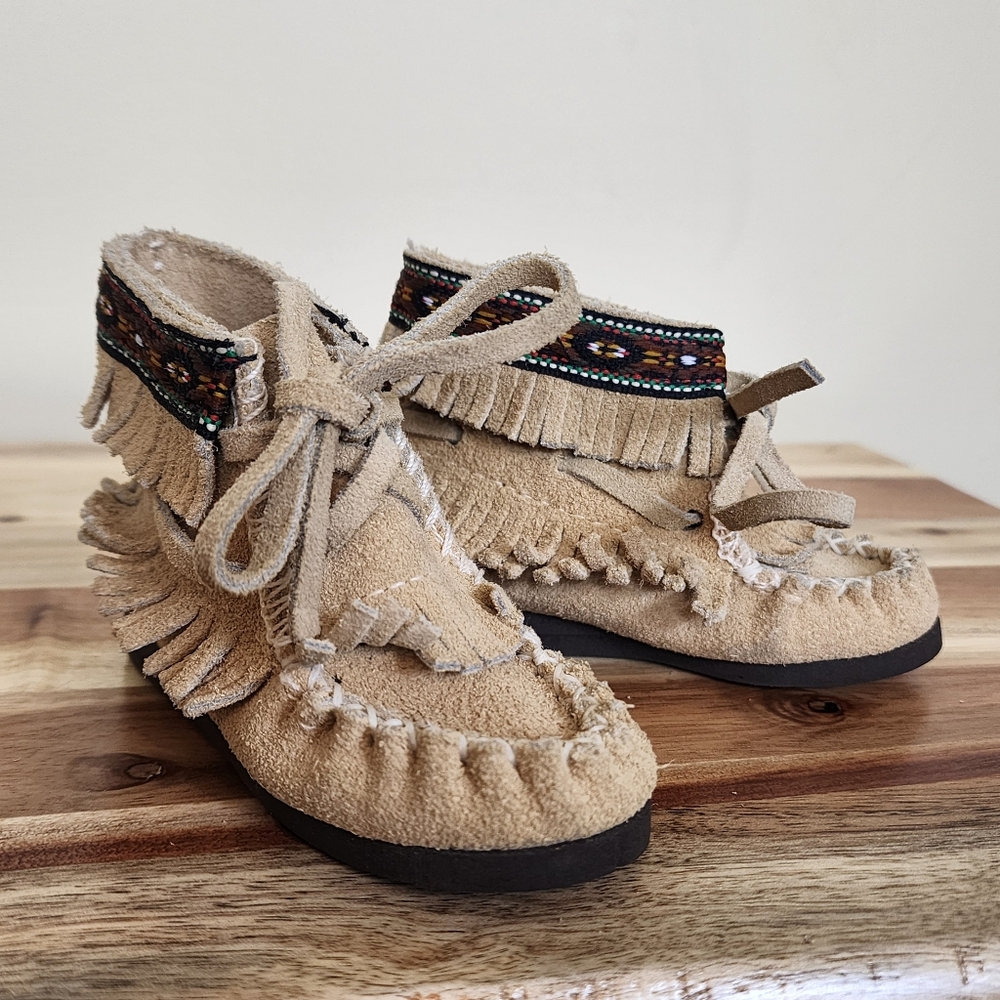 Tan Suede Fringe Baby Toddler Moccasin Shoes Southwestern Size 4